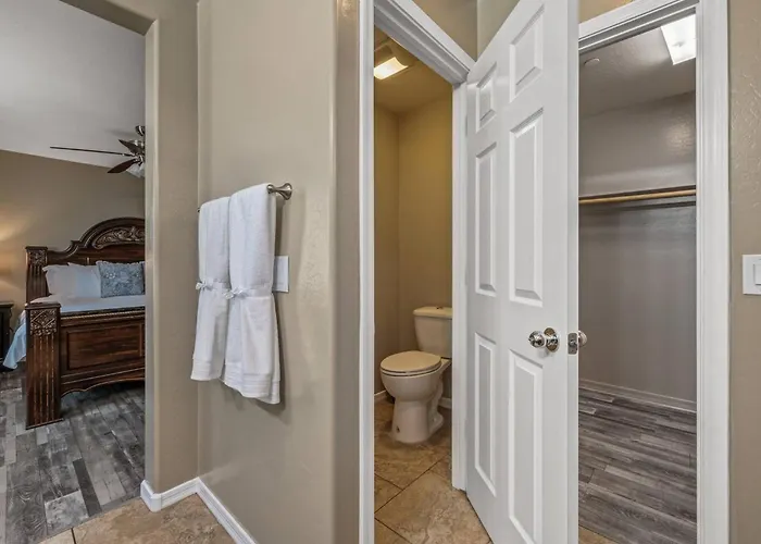 Entire In Arizona, 3br & 2.5br *
