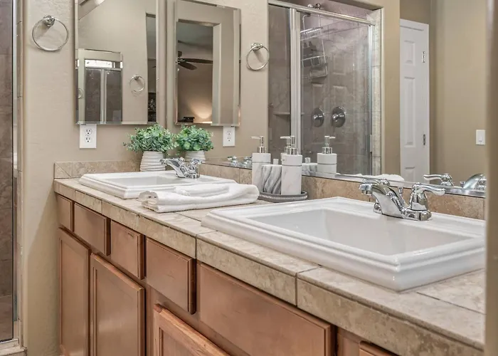 Entire In Arizona, 3br & 2.5br *