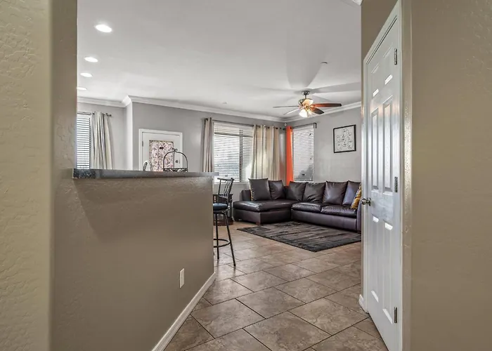 Entire In Arizona, 3br & 2.5br * Avondale