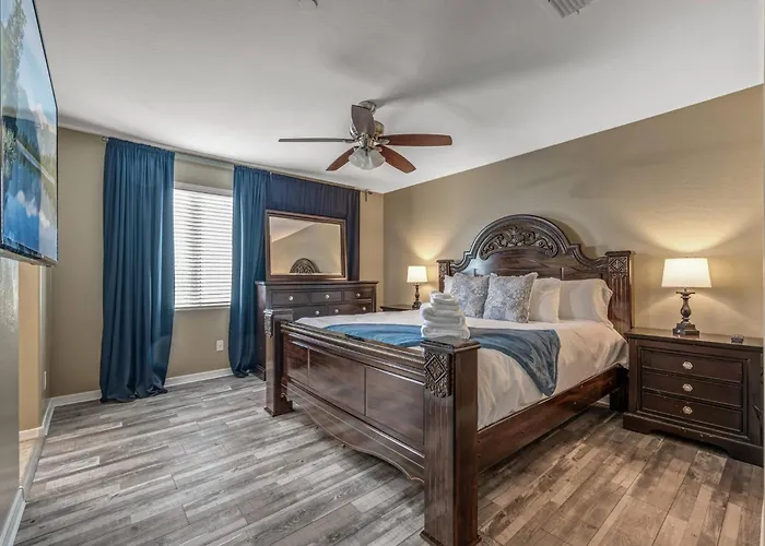 Entire In Arizona, 3br & 2.5br