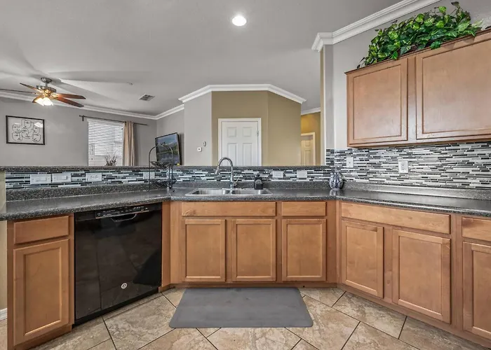 Entire In Arizona, 3br & 2.5br * Avondale